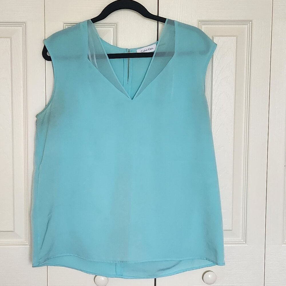 Calvin Klein v neck work blouse
